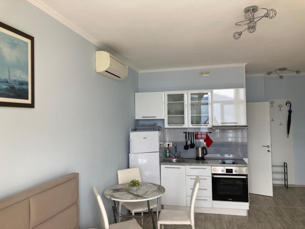 Apartments Fantasy Kotor Extérieur photo